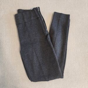 GAP Gray Leggings Versatile and Comfortable